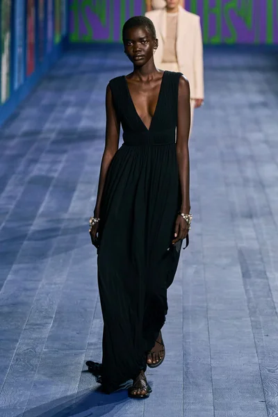 Look 14